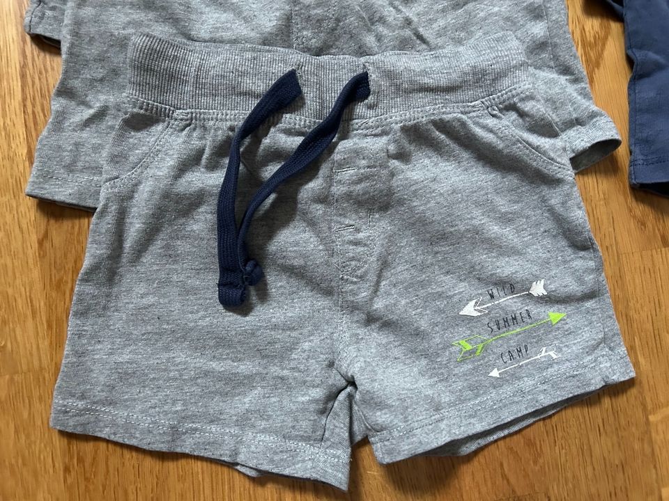 Top! Shorts kurze Sommer Hose Gr. 86 / 92 in Bad Dürrheim