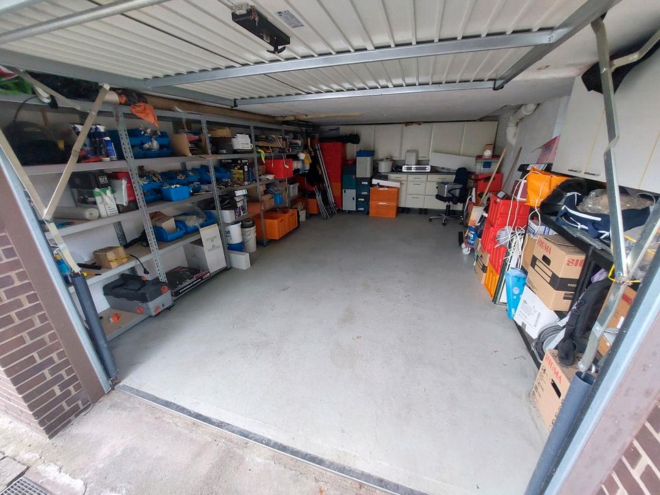 Garage 24 qm mit Tor in Bredenbeck in Ronnenberg