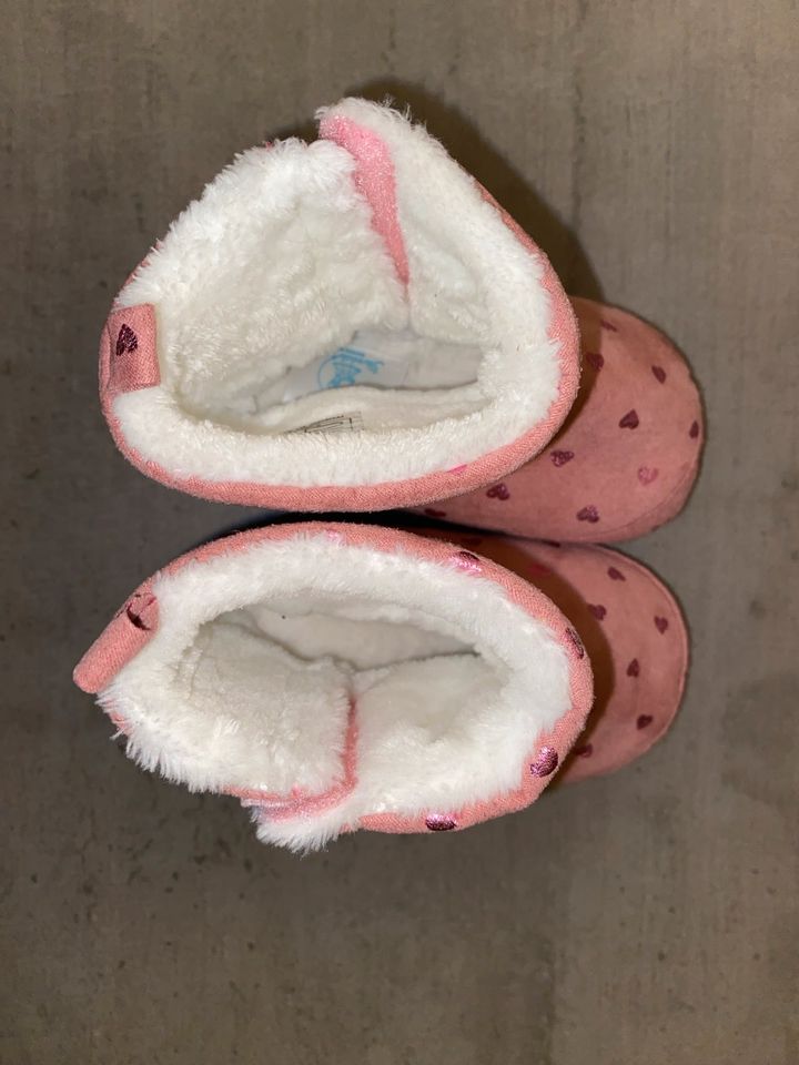 Sterntaler Baby Stiefel Winterschuh rosa pink weiß Herz 19 20 in Kelkheim