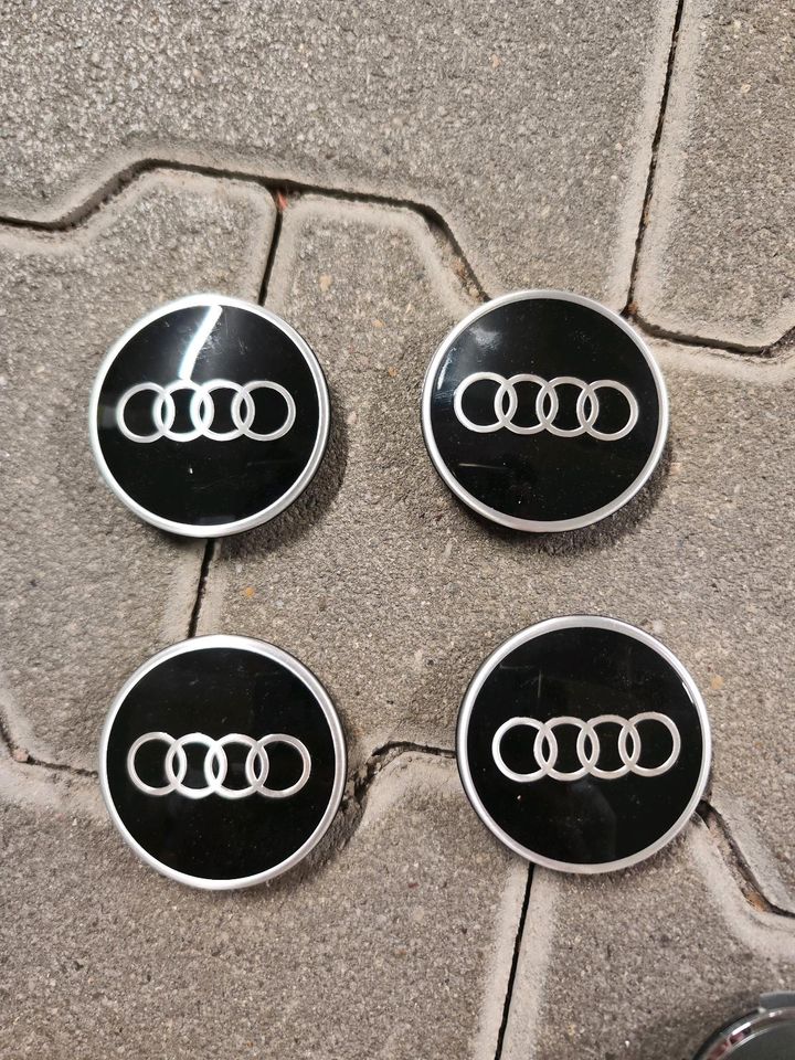 4x Original Audi A5 S5 RS5 8W F5 Nabendeckel 81A601170 in Heilbronn