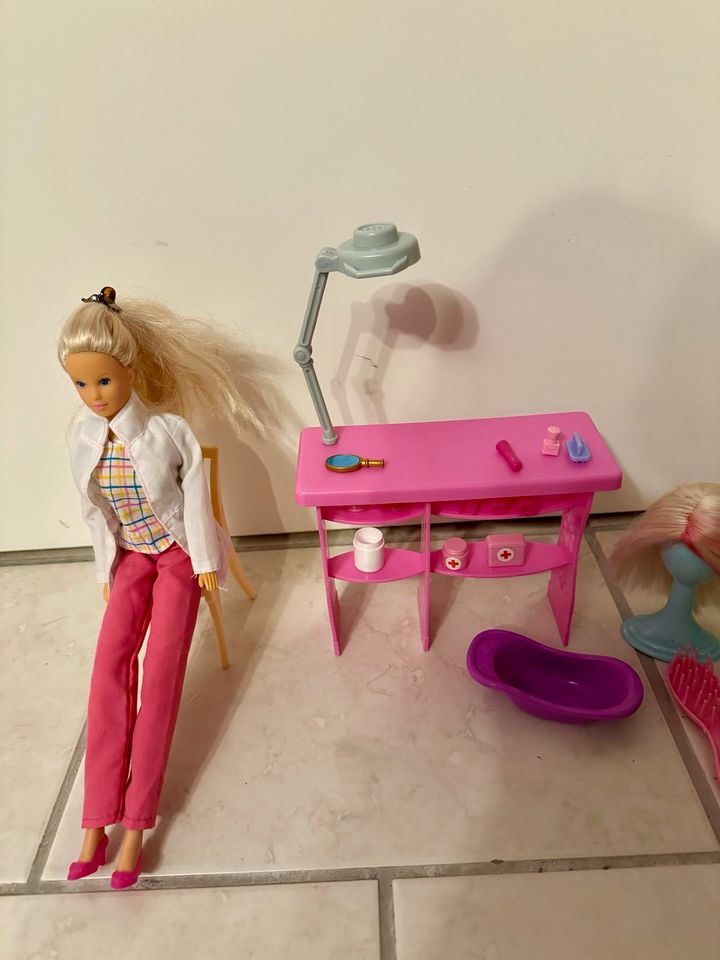 Barbie Tierarzt und Beauty Salon in Pinneberg
