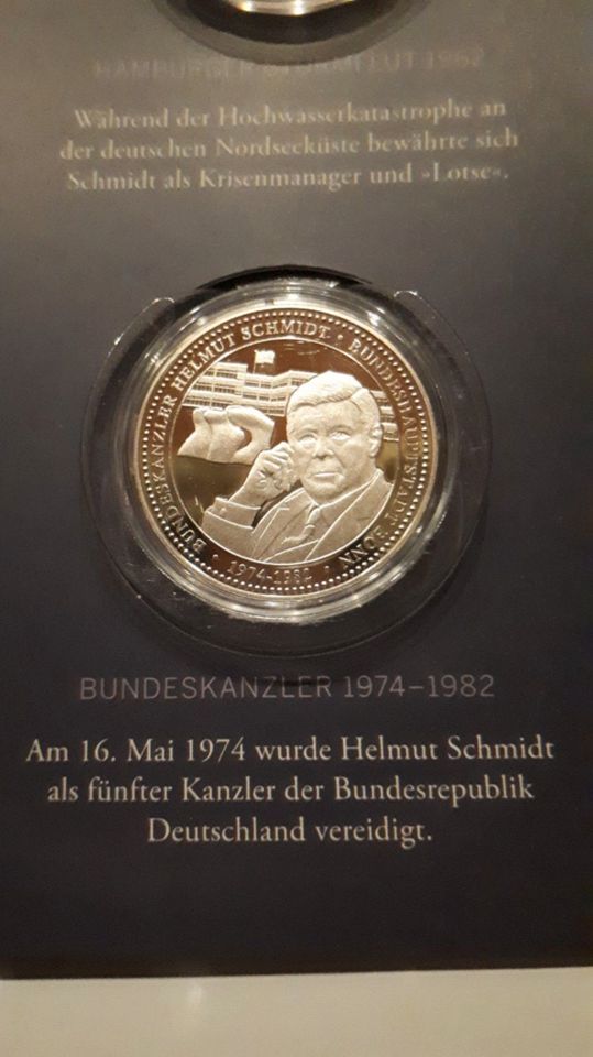 Helmut Schmidt Komplettedition inklusive Goldmünze (585er Gold) in Mönchengladbach