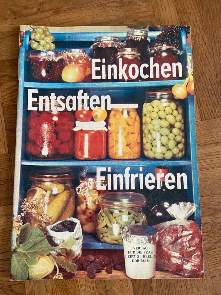 DDR Zeitschriften Verlag für die Frau in Kemberg