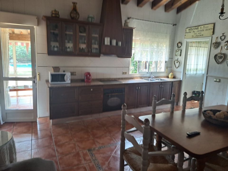 Landhaus mit grossem Gästehaus in Matola / Elche (Alicante) mit total 6 Schlafzimmern, Pool, Sommerküche und Garage, nur 25 Minuten vom Strand entfernt, Costa Blanca / Spanien in Oyten
