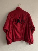 Vintage Nike Jordan Jacke Blouson rot Gr. M-L Bomber Windbreaker Hessen - Lampertheim Vorschau