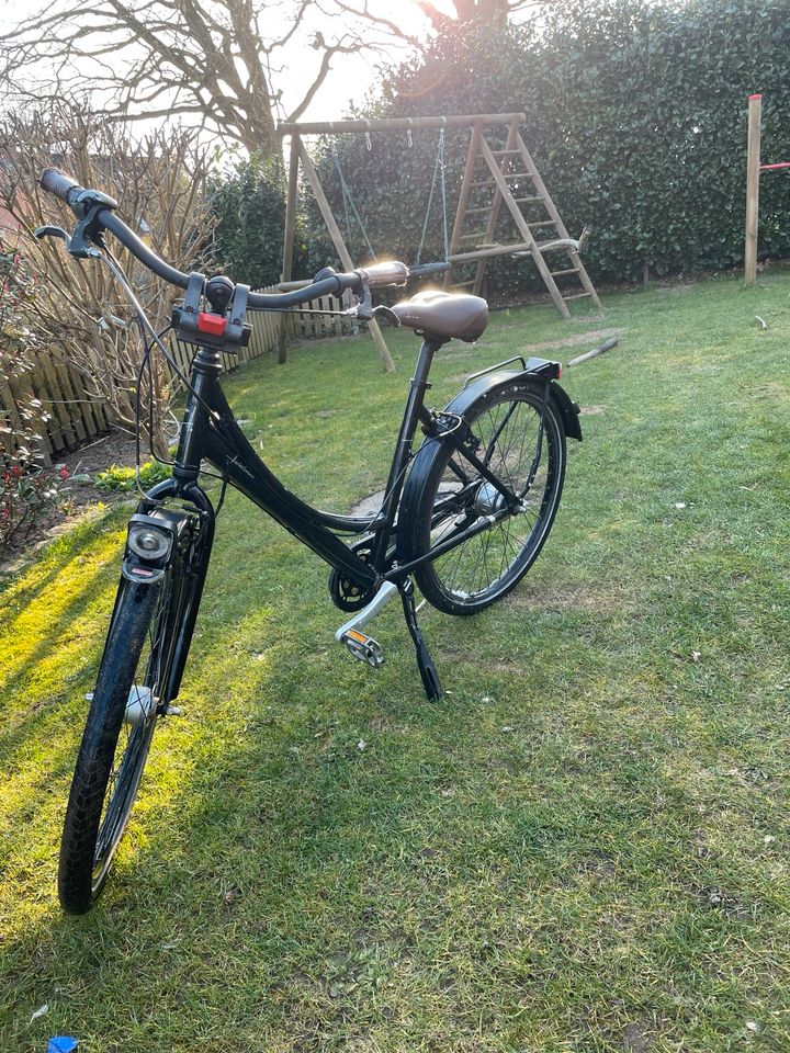 Defektes Herkelmann Damenrad an Bastler in Rausdorf