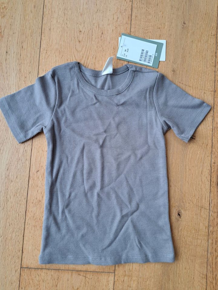 H&M Exclusive - Set, Musselin-Romper + T-Shirt, Gr.98, NEU! in Brake (Unterweser)