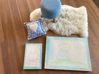 2 x Sia Bild Baby Zimmer Kinderzim blau weiß Deko Katze Hocker st Nordrhein-Westfalen - Mechernich Vorschau