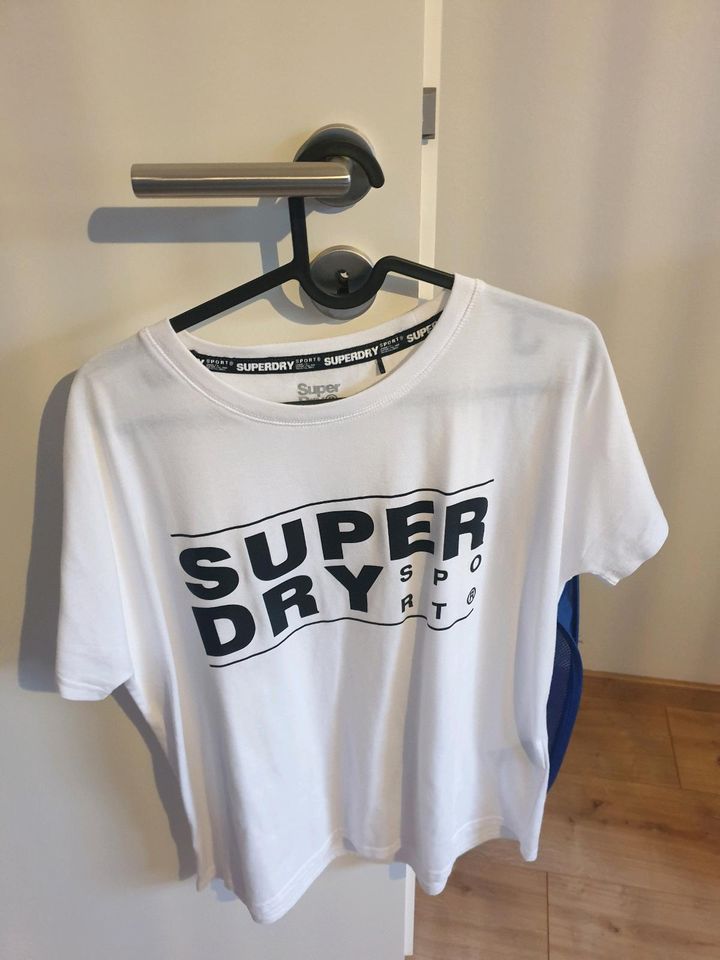 Superdry # Tshirt # Größe 44 # NEU in Nüsttal