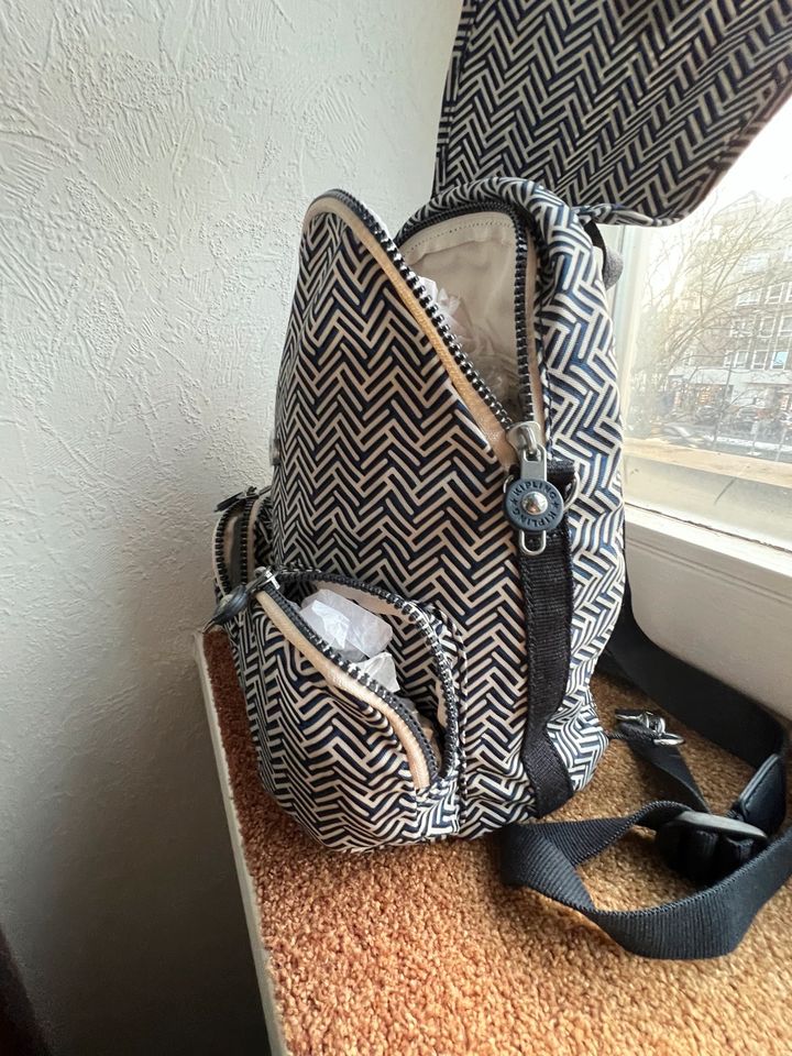 KIPLING Rucksack Alltag City klein PICARD CK FritziJOOP  Liu Jo in Berlin