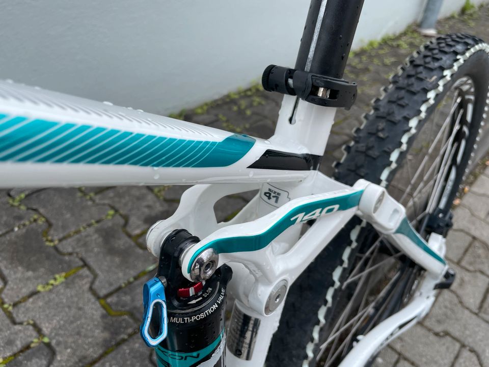 Mountainbike Bulls Jillaroo Damen 27,5“ - Rahmengröße 41 in Poing