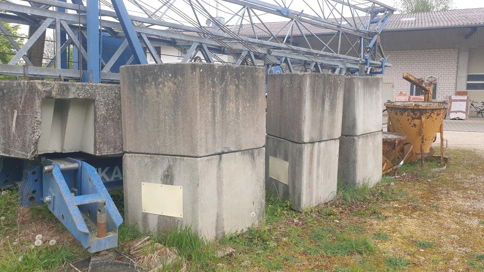 Turmdrehkran Pekazett 2510 SM inklusive Zubehör in Harburg (Schwaben)