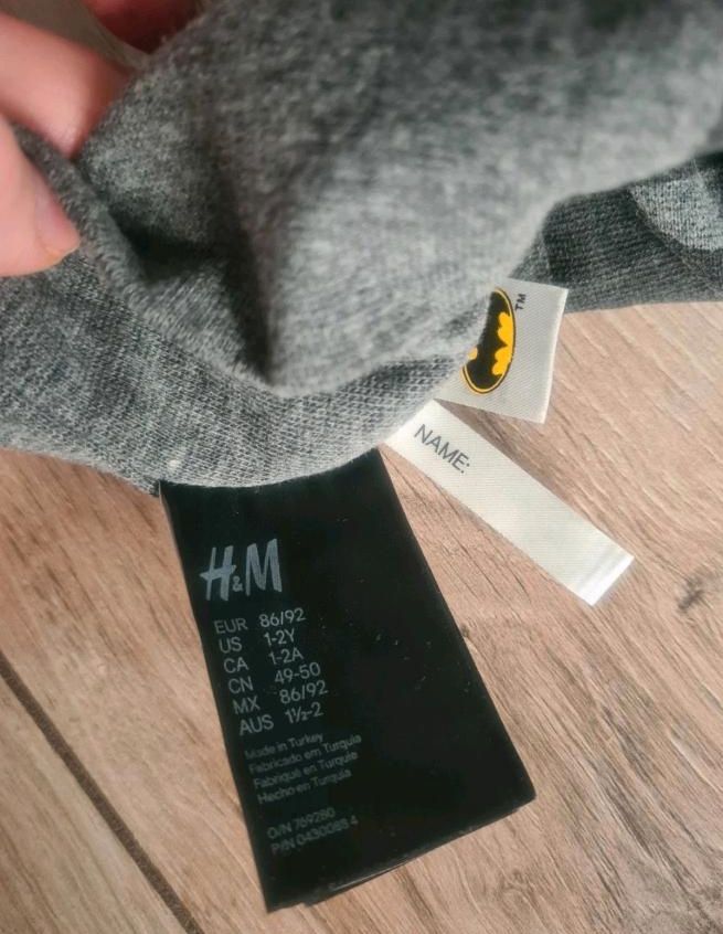 Mütze Batman H&M 86 / 92 grau schwarz in Dorsten