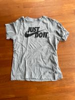 Nike Tshirt, grau, Gr. M Düsseldorf - Pempelfort Vorschau