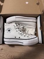 Converse mit Plateau. Neu mit Karton Düsseldorf - Lierenfeld Vorschau