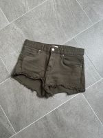 H&M Shorts, Hose, Damen, Mädchen, 36, Olivgrün Nordrhein-Westfalen - Marl Vorschau