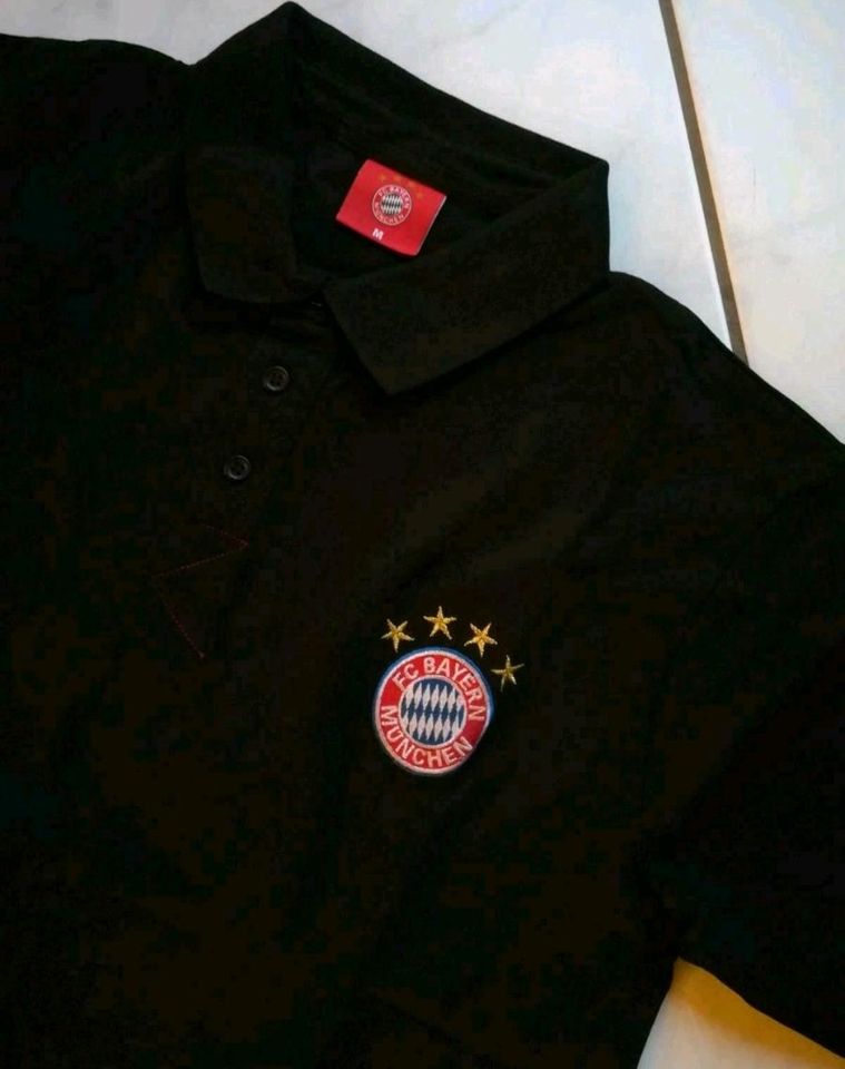 Bayern München Poloshirt, Gr M, neu in Laatzen