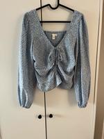 H&M Blumenoberteil Saarland - St. Ingbert Vorschau