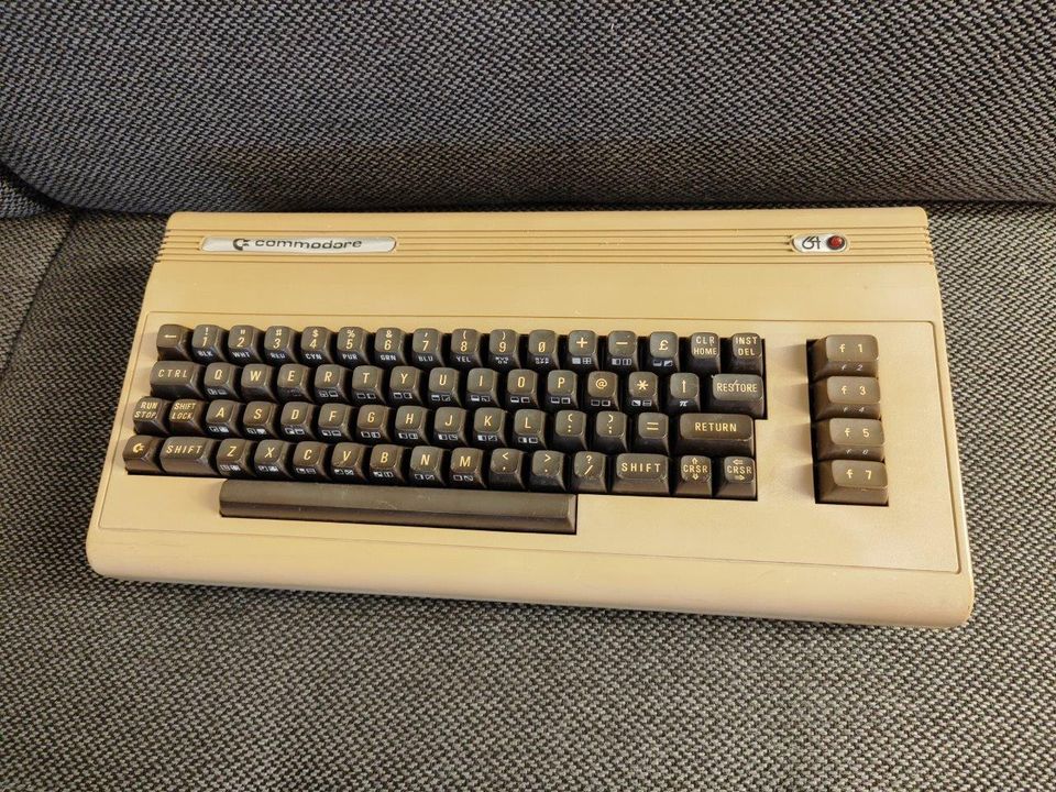Commodore 64 Silberschild Brotkasten - Sehr Niedrige WGA 14246 in Passau