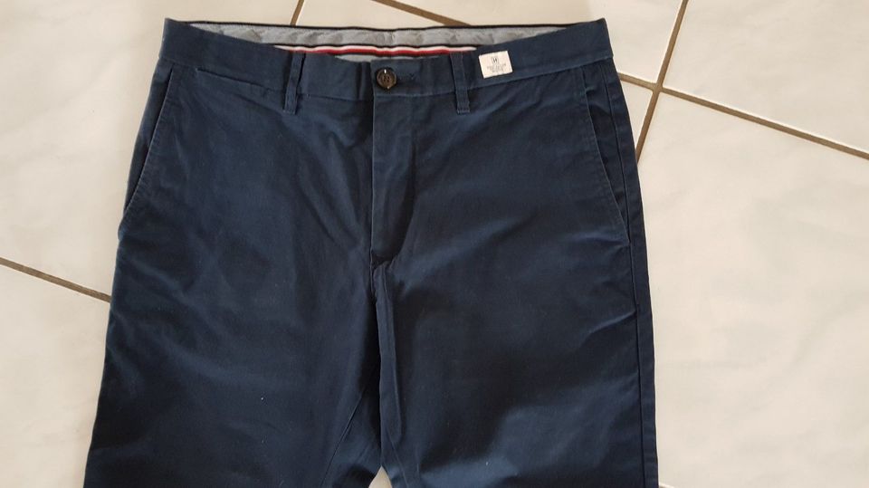 Tommy Hilfiger Hose " dunkelblau " W 32/ L 34 " neuwertig in Bad Breisig 