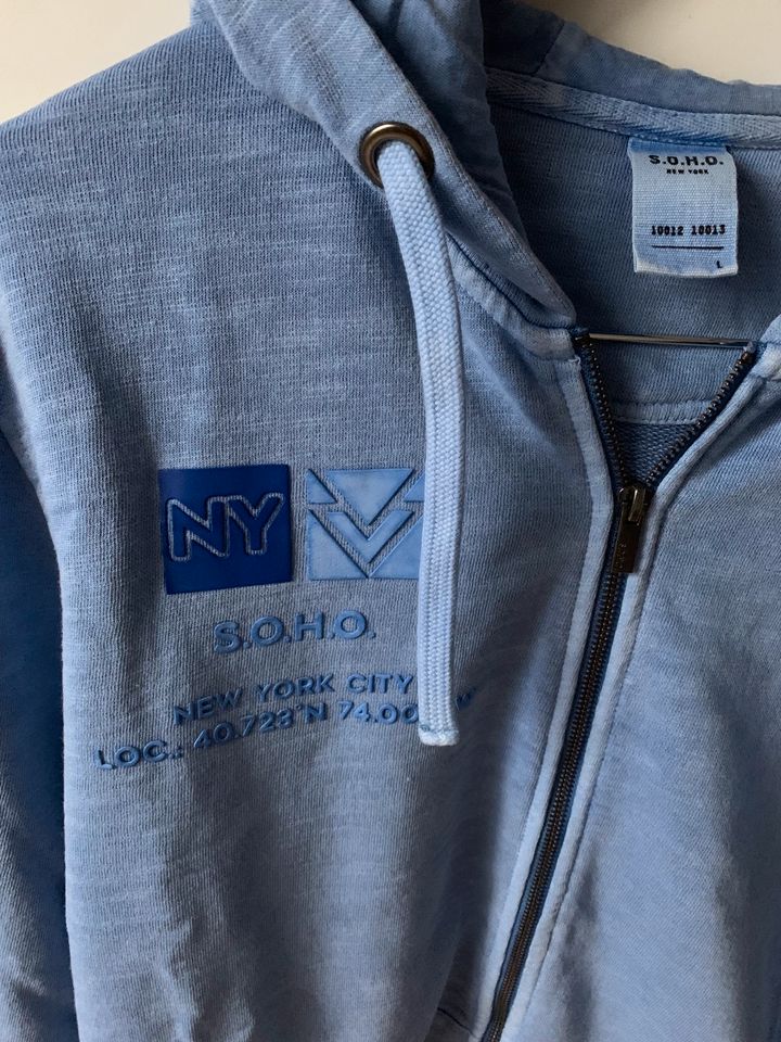 Mode für große Damen Hoodie hellblau in Hamburg