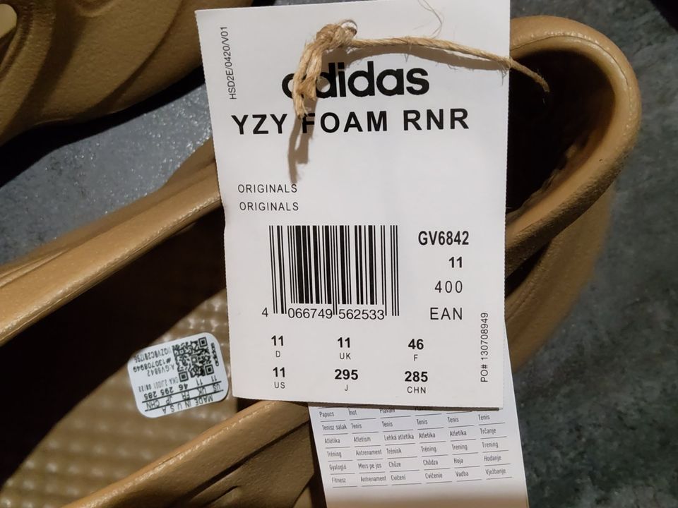 Yeezy Foam runner - Größe 11 - neu in OVP in Erfurt