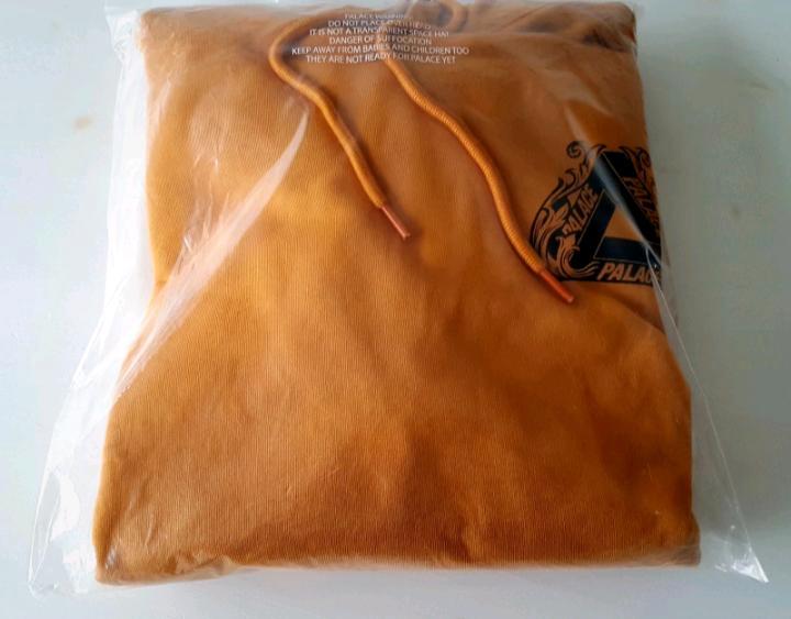 Palace X Stella Artois Hoodie , L (Gold) Pullover Winter Mode in Willich
