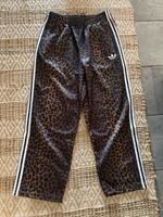 Adidas Hose Jogginghose Unisex mit Reißverschluss unten Leo Nürnberg (Mittelfr) - Kleinreuth b Schweinau Vorschau