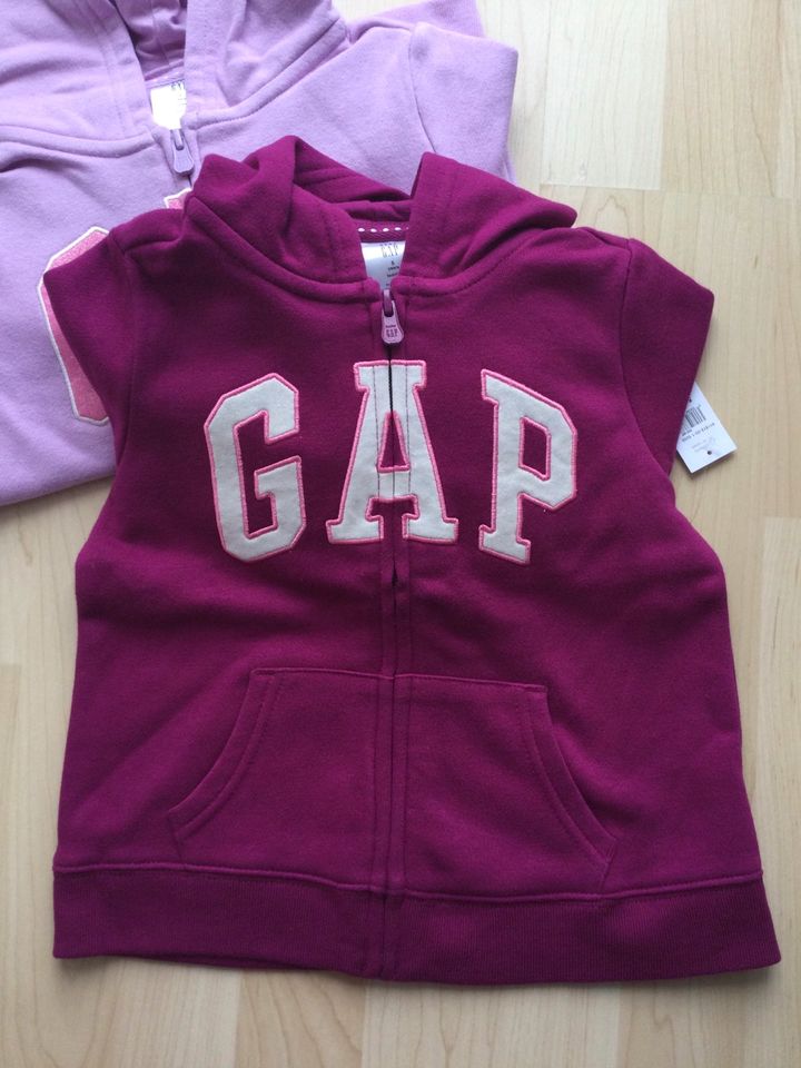 NEU GAP 5T 110 Sweatjacke Sweatshirt beere flieder Zwillinge in Schwetzingen