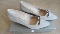 NEU+OVP Gr. 39 (oder 5,5)  Peter Kaiser Pumps Modell Saris, beige Bremen - Lehe Vorschau