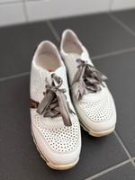 Rieker Schuhe weiß mit Leo Print Baden-Württemberg - Oberboihingen Vorschau