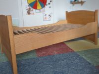 Kinderbett Massivholz Öko-Test "sehr gut" neuwertig + Matratze Berlin - Treptow Vorschau
