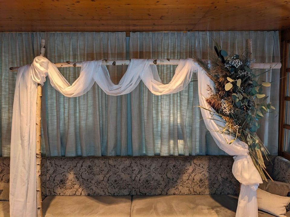 Birkenrahmen Fotobox Hintergrund Traubogen Hochzeit boho in Abensberg