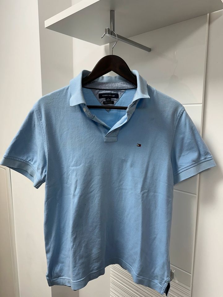 Tommy Hilfiger Polo Shirt Größe M, blau in Merseburg