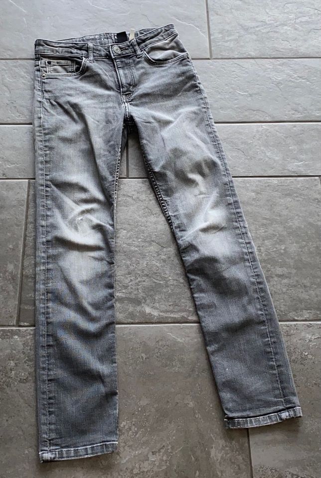 H&M Jeans Hose Junge skinny fit Gr. 152 in Neumünster