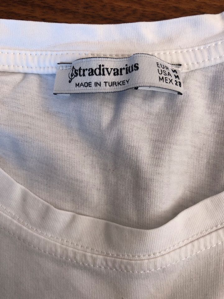 Stradivarius T-Shirt Weiß mit Aufdruck in Rosbach (v d Höhe)