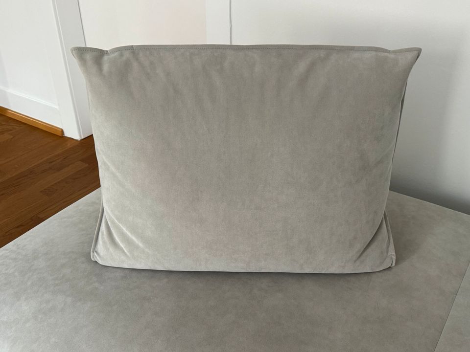 Couch von Ligne Roset Model Prado in Stuttgart