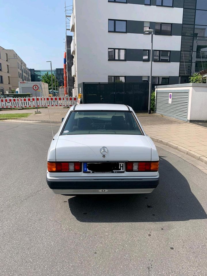 Mercedes-Benz 190E Oldtimer Originalzustand, H-Kennzeichen, W201 in Essen