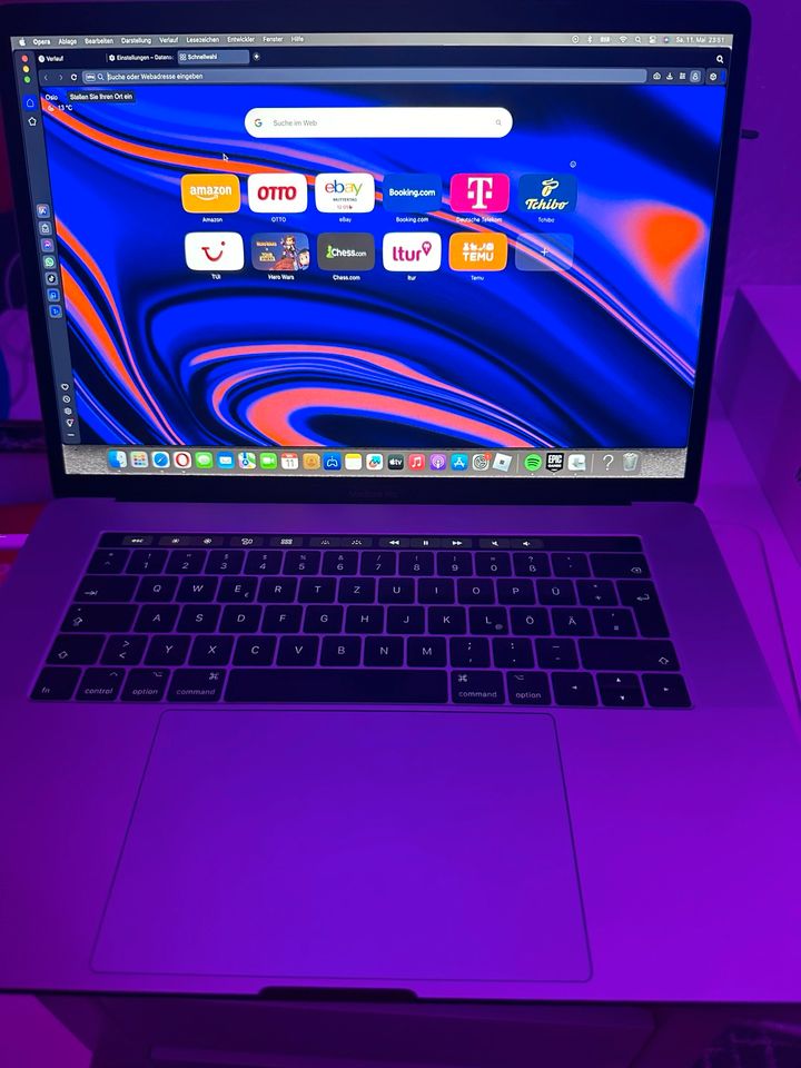 MacBook Pro 15 Zoll 16gb Touchbar in Varel