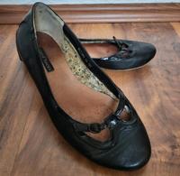Görtz Spangen-Ballerinas schwarz Gr. 38 Niedersachsen - Bardowick Vorschau