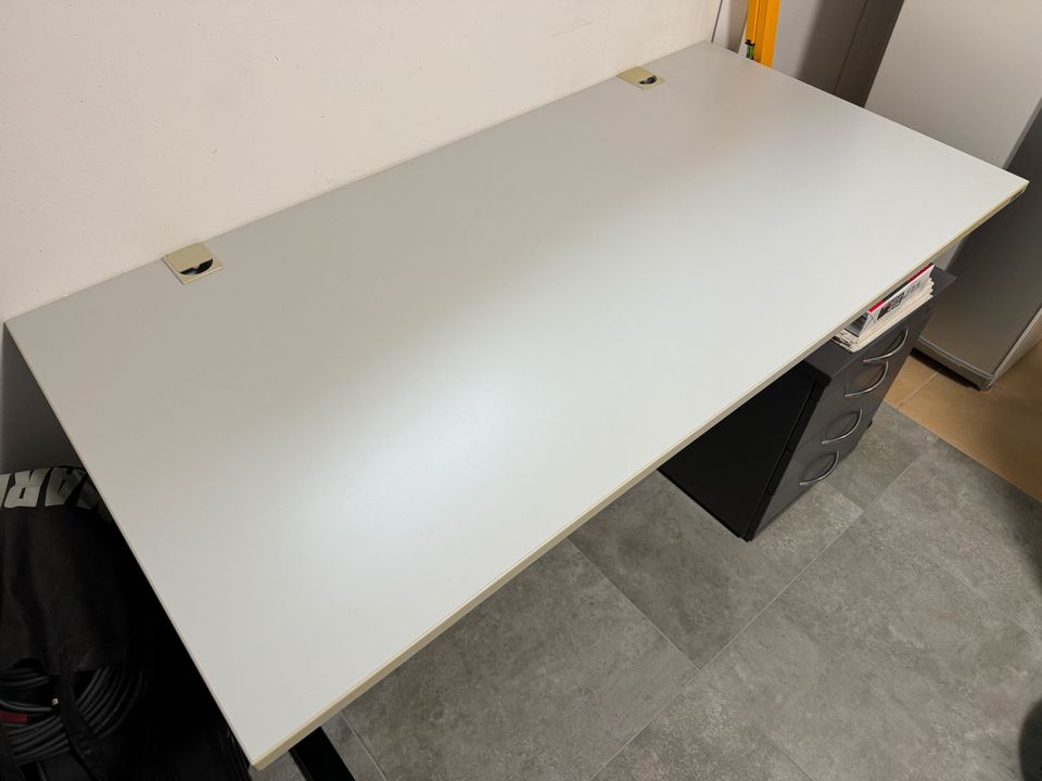 REISS Büromöbel Schreibtisch Büroschreibtisch 160x80 cm in Rietberg