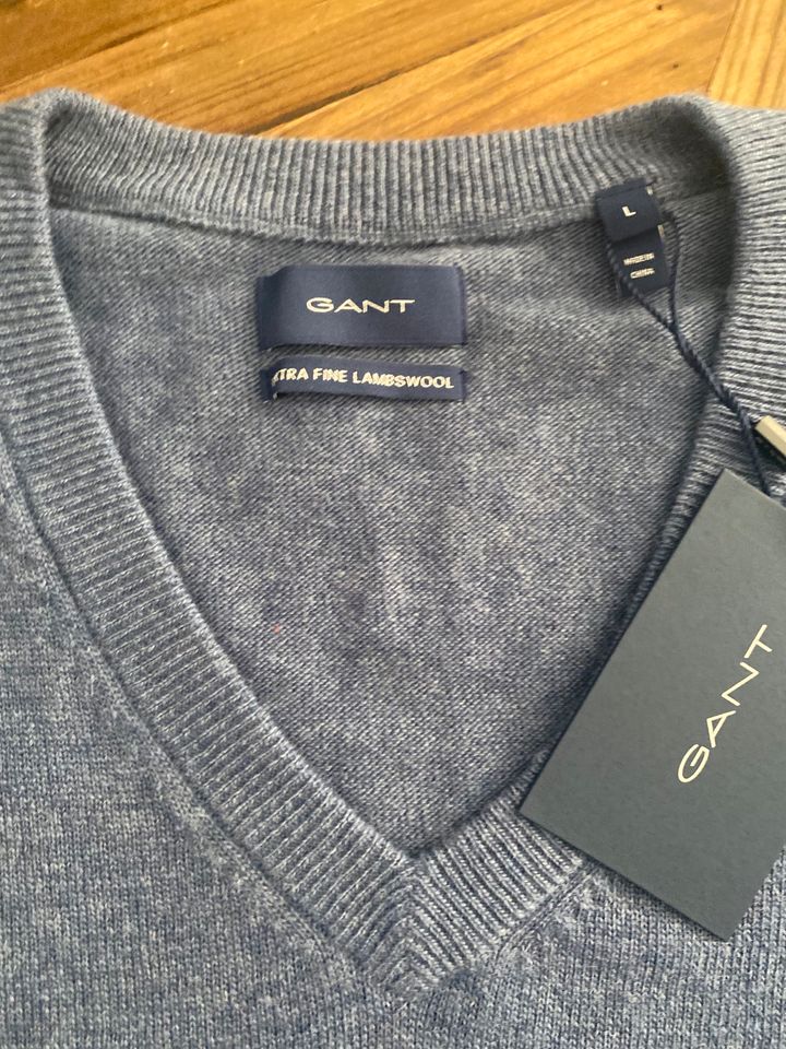 Gant VNeck Pullover blau Gr L o Hellbraun ungetragen in Hamburg