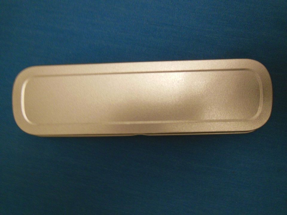 Metallbox,Geschenkbox,silberfarben,17 x 5 cm,oval in Neuenbürg