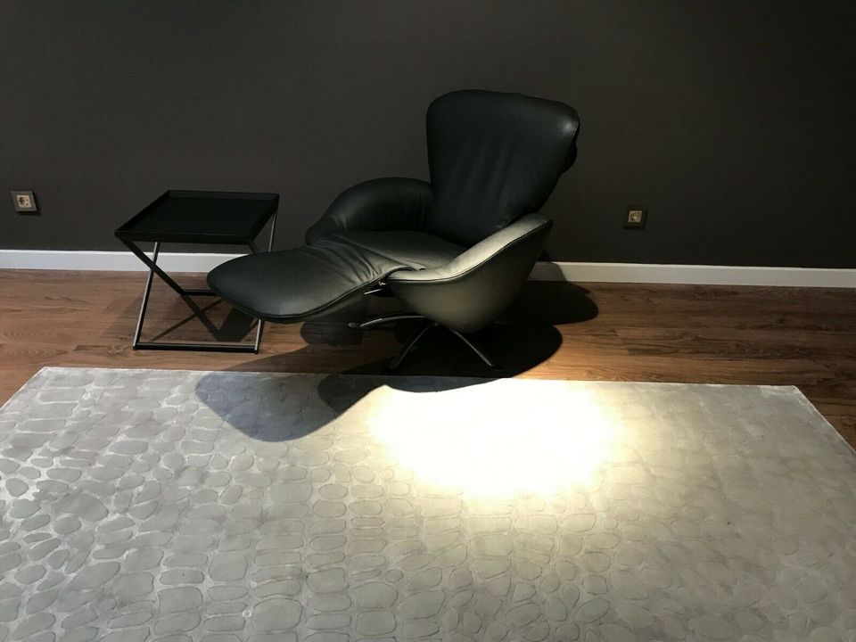 Cassina Sessel mit Funktion Modell DODO, in Leder Schwarz, w Neu! in Rheda-Wiedenbrück