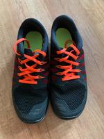 Nike Free 5.0 Schuhe schwarz+ dunkelrot+ orange Essen - Stoppenberg Vorschau