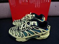 Nike air Max plus Drift LT Lemon schuhe . Neu mit Cartoons Berlin - Neukölln Vorschau