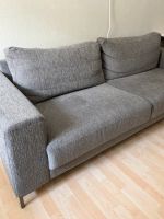 Couch 3-Sitzer, mit Füßen, grau meliert München - Au-Haidhausen Vorschau