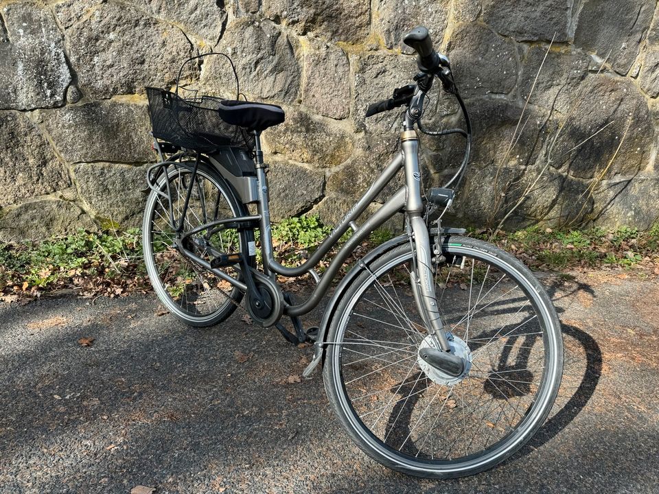 Viktoria Damen Ebike Fahrrad Elektro in Uelzen