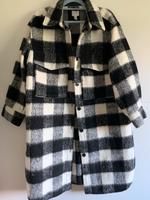 Jacke Winterjacke H&M Gr L. Neuwertig Schnäppchen Rheinland-Pfalz - Siershahn Vorschau
