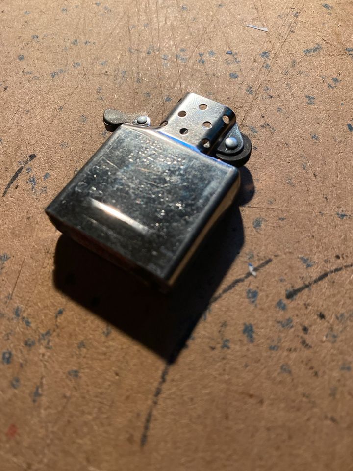 ZIPPO FEUERZEUG ORIGINAL in Kassel